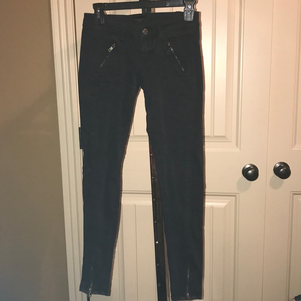 Black Jeans